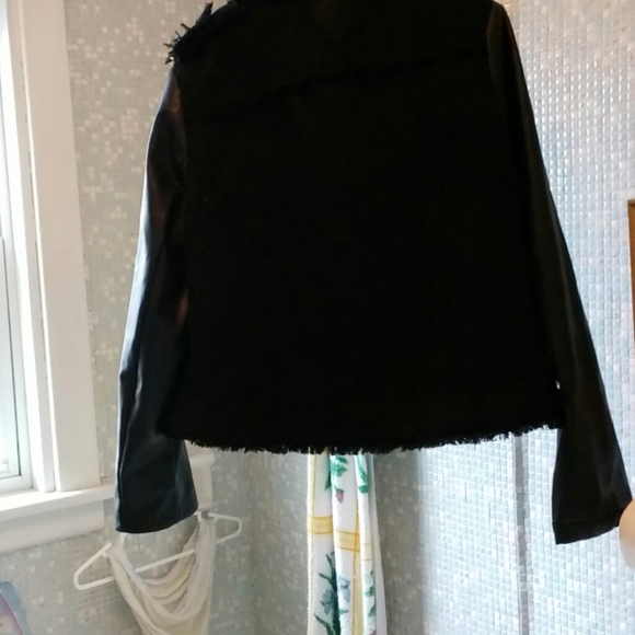 VENUS Black Jacket - Picture 2 of 3